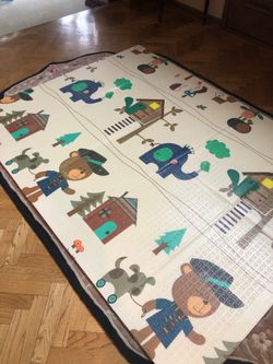 Toddlers reversible play mat