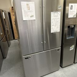 LG Refrigerator Model: LRFLS3206S