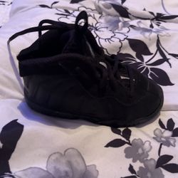 Nike Little Posite One “Black/Anthracite