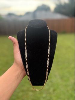 Cuban Chain 14K Cross 10k