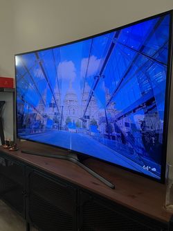55'' Samsung Smart Curved TV + IKEA Stand Set