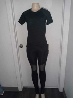 New women’s 2 piece set size S/M