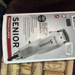 Selling 2 Machines Wahl Hair Cut