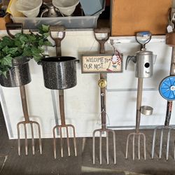 Decorative Pitchforks 