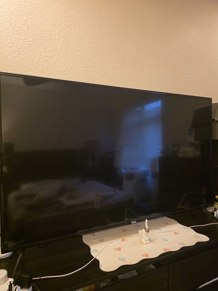 55" onn Roku Tv