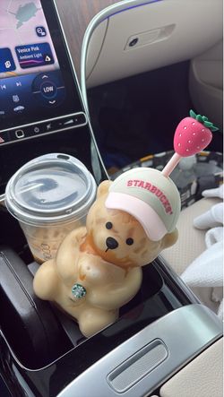 Starbucks bear cup