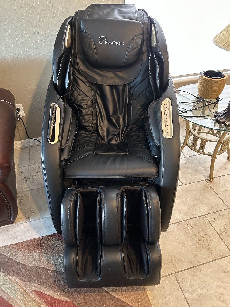 EASPEARL Anti-Gravity Full Body Massage Chair