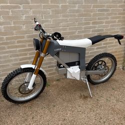 Kalk CAKE Electric Bike