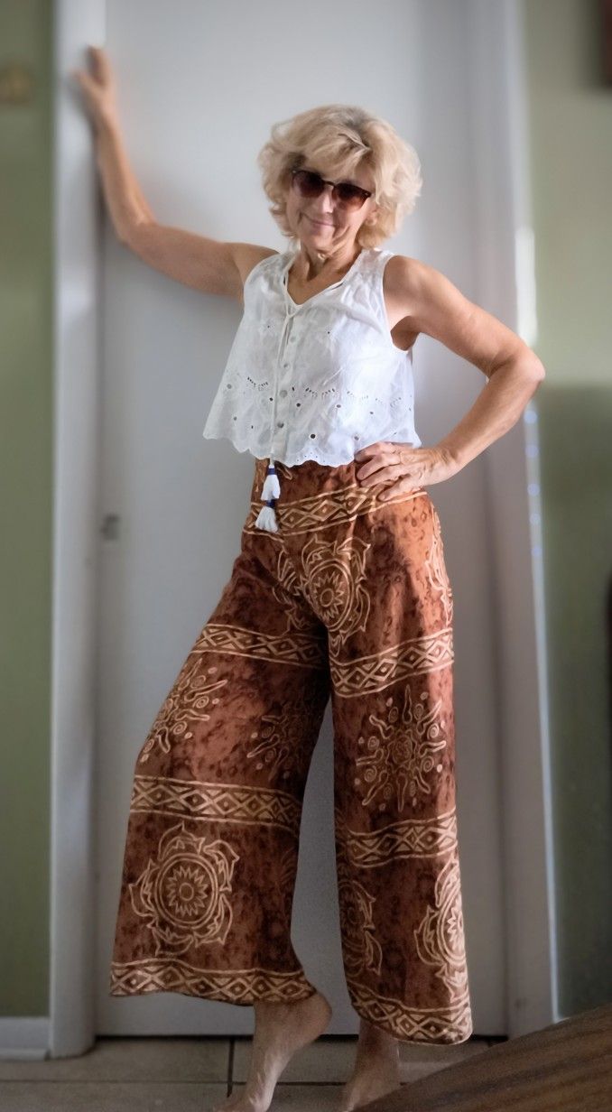 Aller Simple Rayon Boho Style Women's Pants w/Authentic Pattern, Size M/L (Pre-owned)