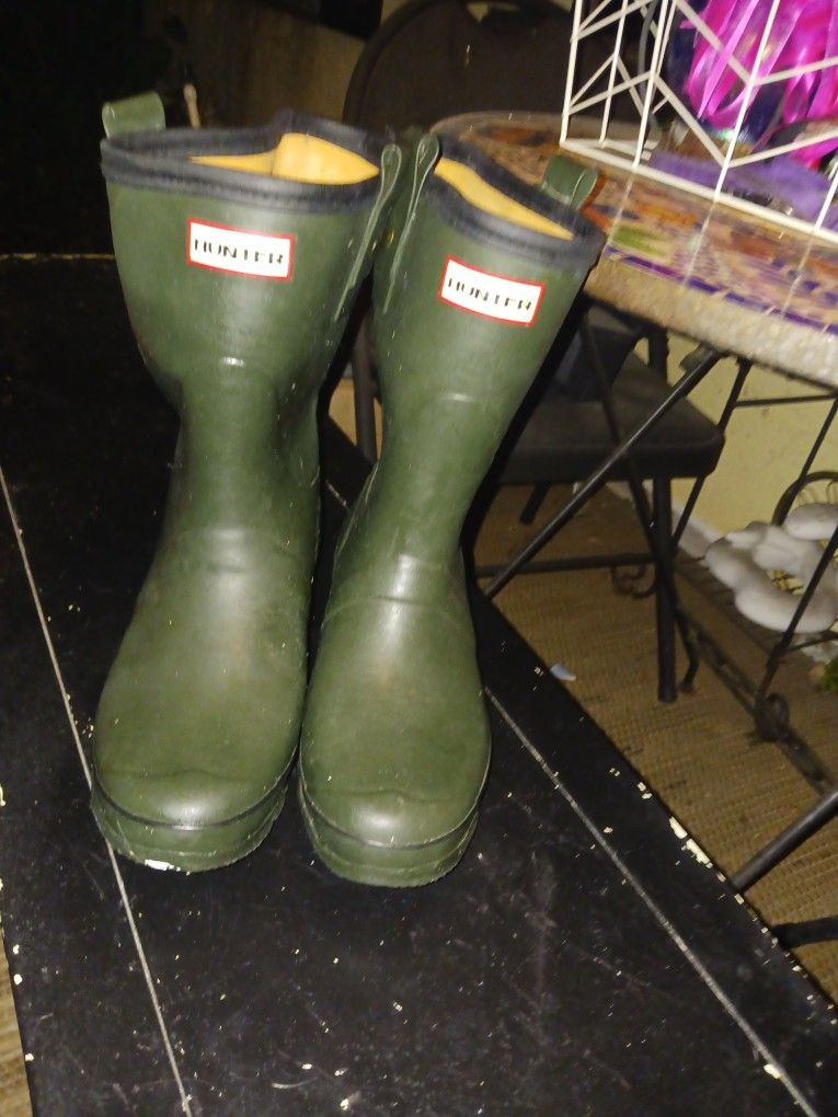 HUNTER SZ 10 WOMANS RAIN BOOTS GD CONDITION 22 FIRM