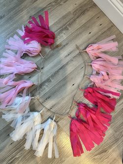 Pink Pom Pom Hanging Room Decor! 