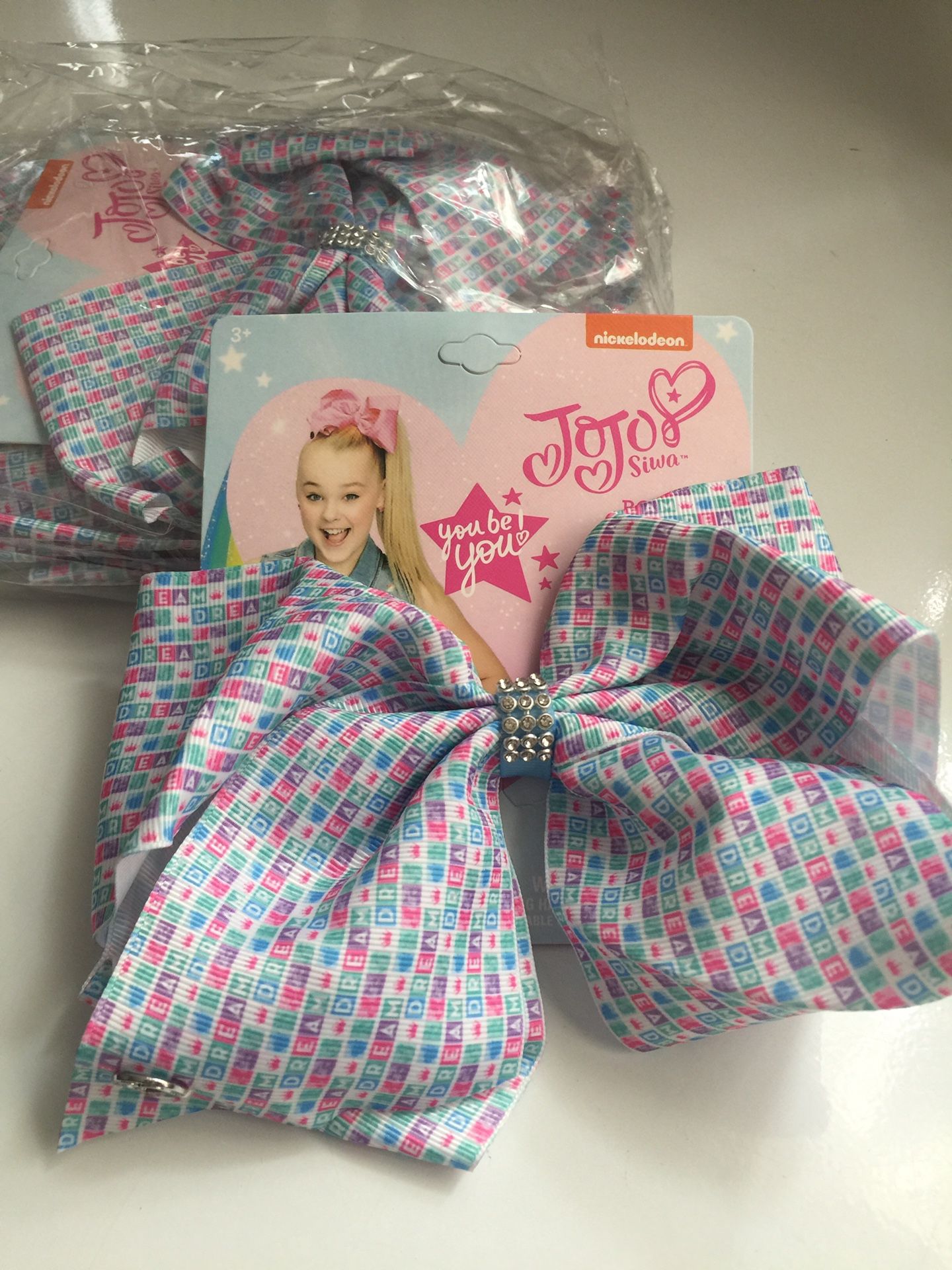 Jojo siwa bow