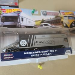 Hot Wheels Team Transport
