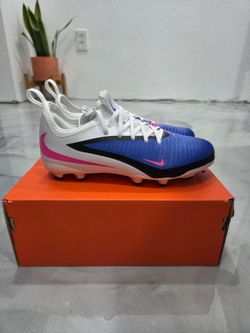 Boys NIKE Soccer Cleats