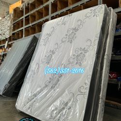 Queen Deluxe Mattress And Box Set 