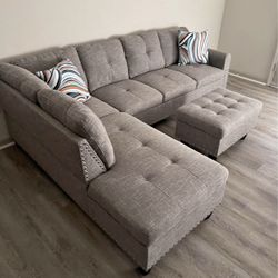 GREY sectional W/ Storage Ottoman included ✅✅✅