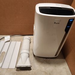 De'Longhi Pinguino 500 sq ft 4-in-1 Portable Air Conditioner, Heater, Dehumidifier & Fan - PAC EL275HGRKC