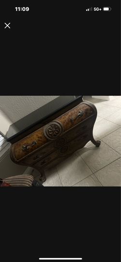 Bombay chest/ dresser/ entry table
