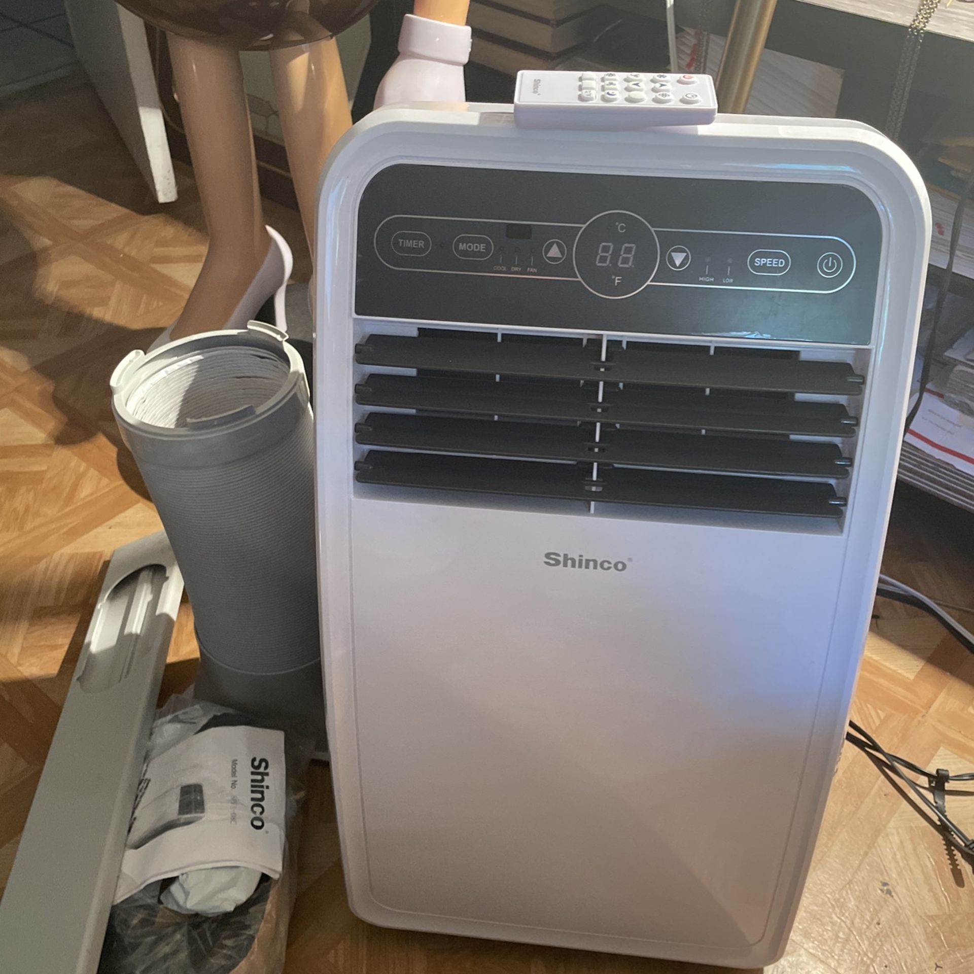 Shinco Portable Ac Unit Complete 8btu