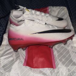 Nike Mercurial White and Pink Gradient Soccer Cleats size 6