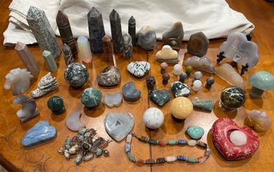 18 pounds crystal and stone lot