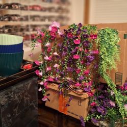 Pots, Baskets. Artificial Plants, Garden Decor 