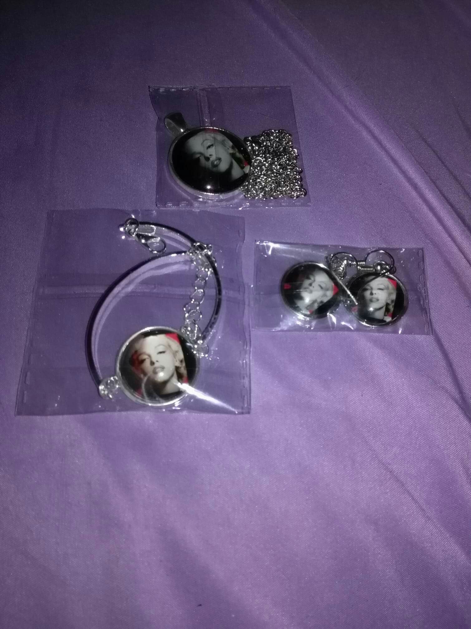 Marilyn Monroe earring bracelet and necklace set