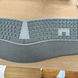 Microsoft surface Ergonomic Bluetooth Keyboard 