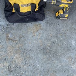 DEWALT 20V MAX XR Brushless Drywall Screwgun (no Battery Included) with Bag