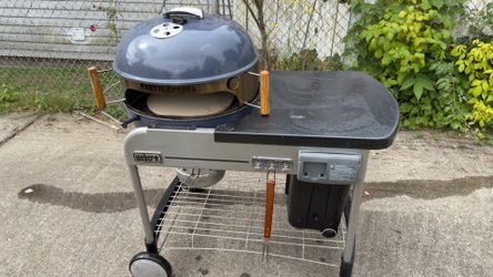 Weber charcoal barrel grill - Navy Blue