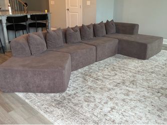 Sectional boneless couch