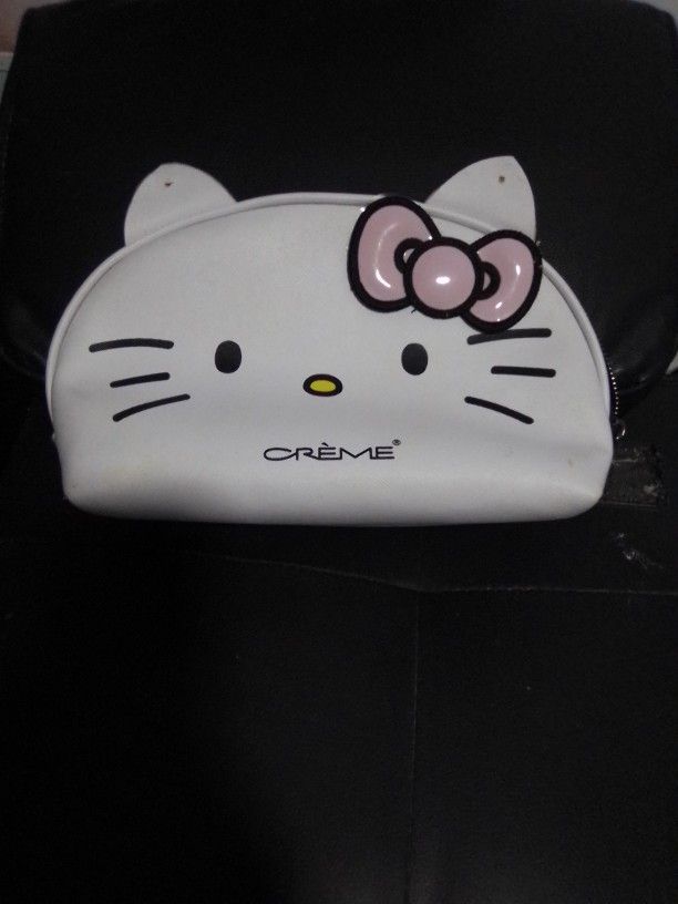 Hello Kitty Makeup Bag