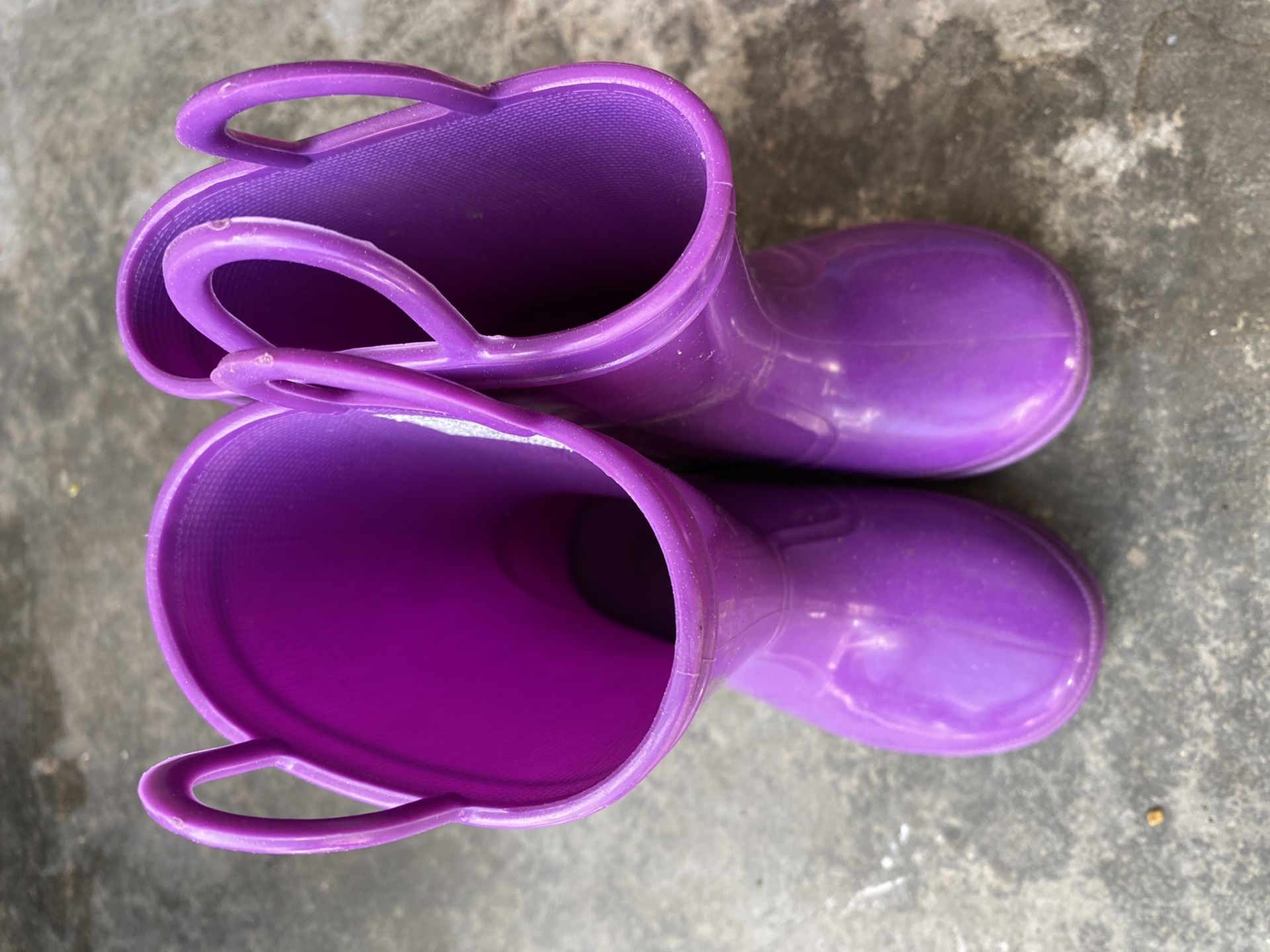 Kids Rain shoes, size 6