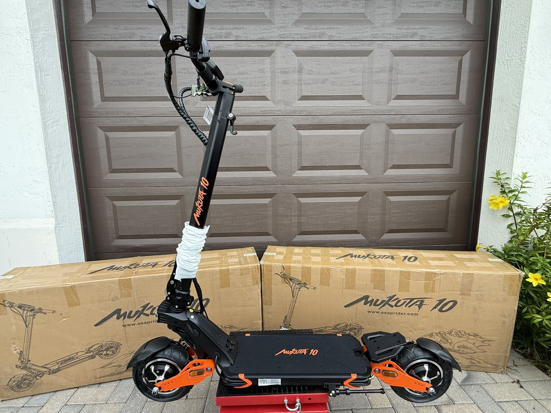 MUKUTA 10 Single Motor