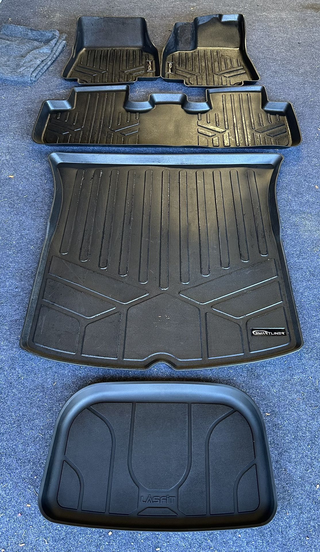 Tesla Model Y Accessories: All Weather Mats, Windshield Sunshade,  Charging Adapter, Jack pads