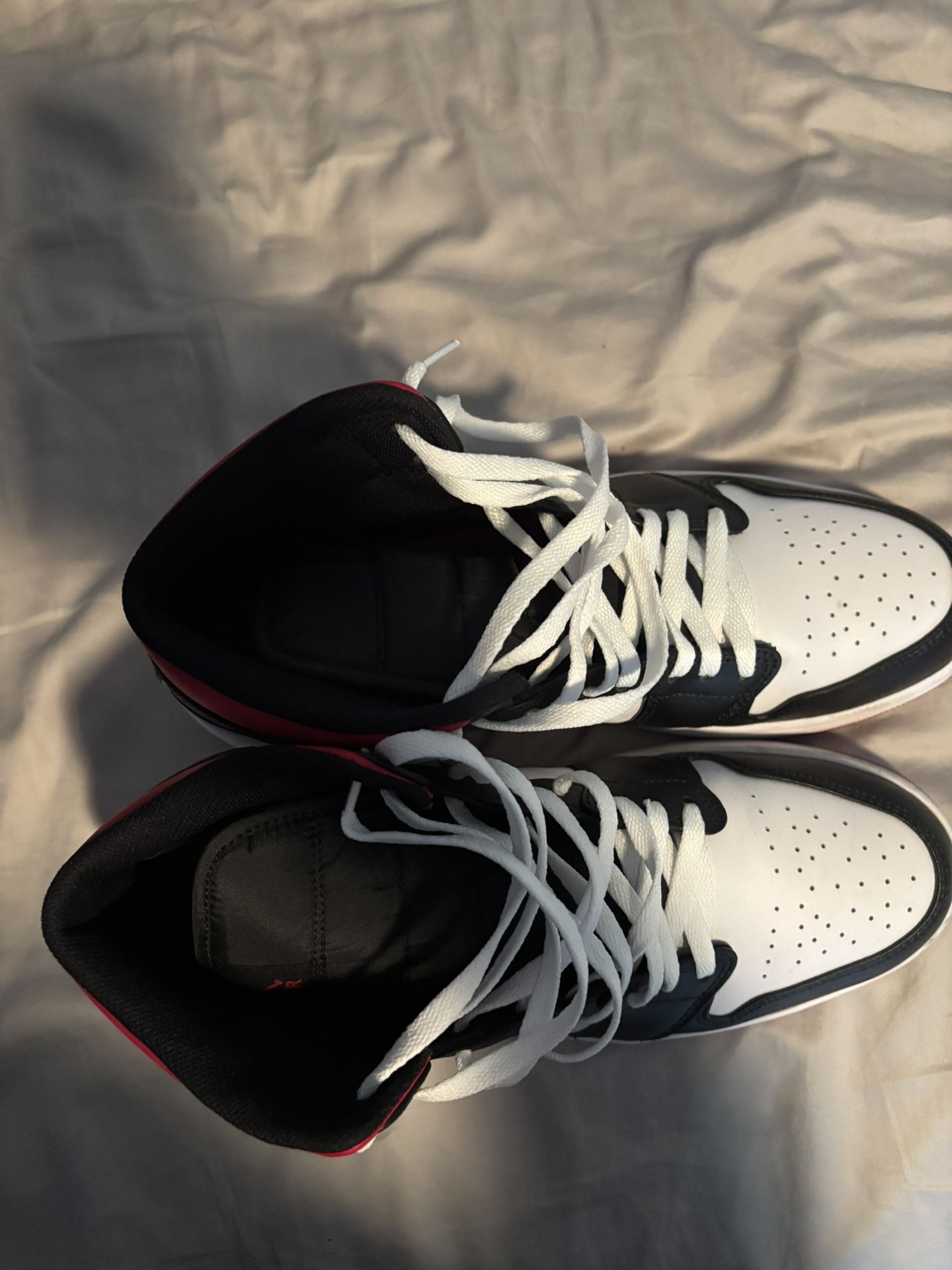 Mens Jordan 1