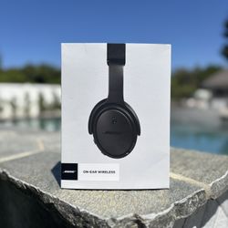 New: Bose On Ear Headphones Black