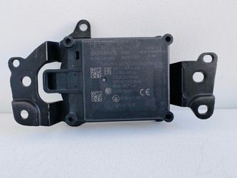 2017-2019 TOYOTA C-HR CRUISE CONTROL DISTANCE RADAR SENSOR 88210-F4011 OEM