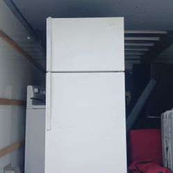 Whirlpool Refrigerator 