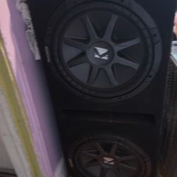Two 12 kickers double coil