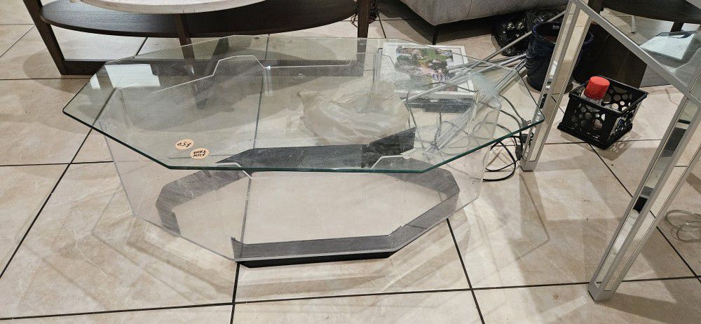 FISHTANK COFFEE TABLE TURTLES OR OTHER DISPLAY ANIMALS Glass