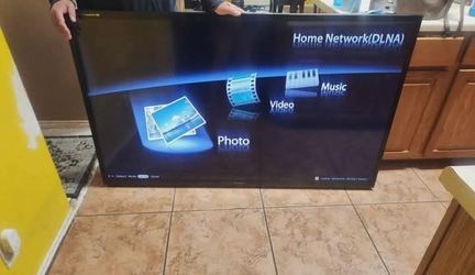 Smart 70inch HD4k tv with remote