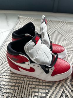 Air Jordan 1 size 4Y