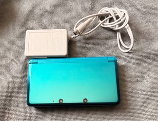Nintendo 3DS (Aqua Blue) /Will trade for a PS Vita in excellent condition