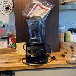 vitamix never used we like our dash 