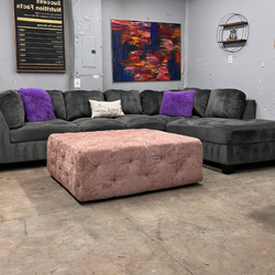 🛋️💥 Gray  Sectional With Ottoman 💥 Free Delivery And Financing Available!