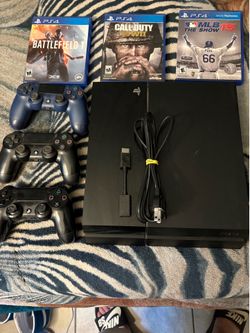 PS4 w/ 3controls and 6games!