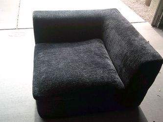 NEW CONDITION NAVY BLUE CORNER PIECE SOFT PLUSH COUCH CHAIR