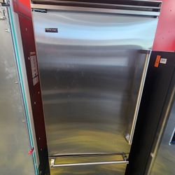 Viking 36 Inch Bottom Freezer Refrigerator Built.in Left Hinge 20.4 Cu Ft VCBB5363ELS