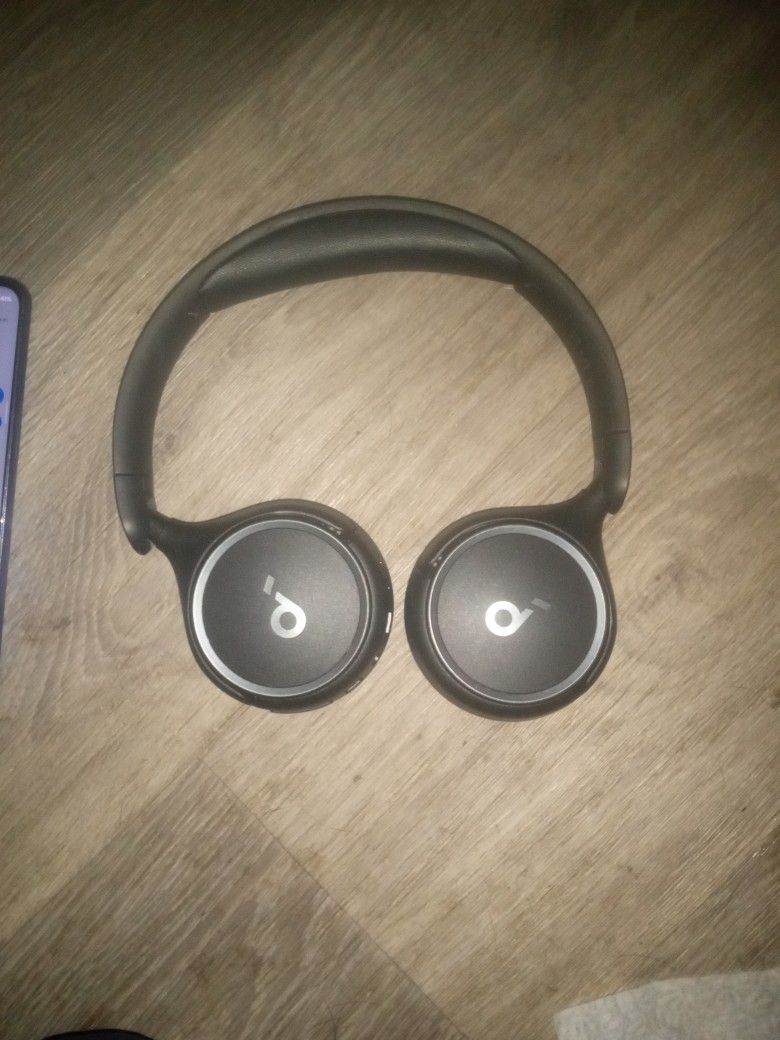 Soundcore h30i Wireless Headphones